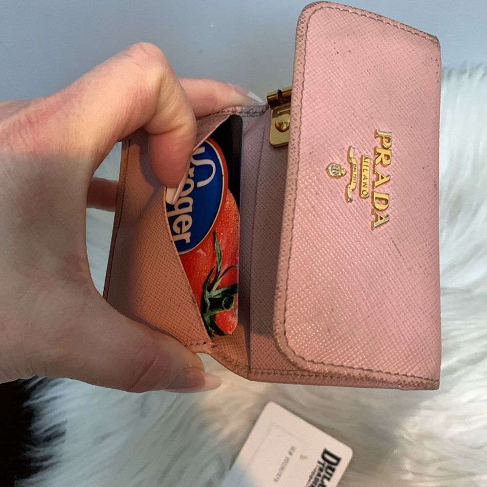 Authentic Prada pink key and card holder only 2 hooks - Picture 12 of 17